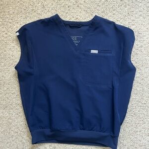 women’s figs raleigh scrub top